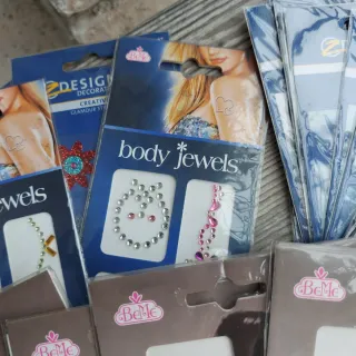 Adesivi per pelle body jewels