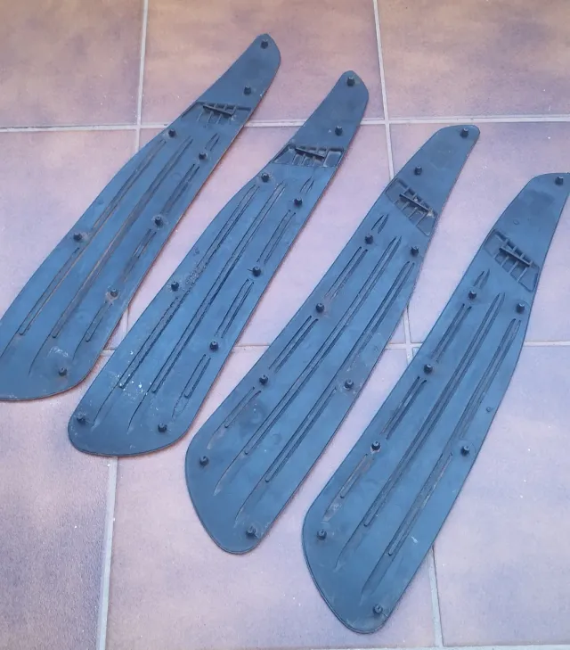 Embellecedores Suelo Vespa ET2