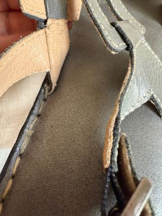 Sandalias super cómodas plateadas