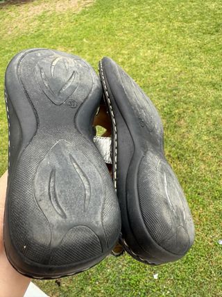 Sandalias super cómodas plateadas