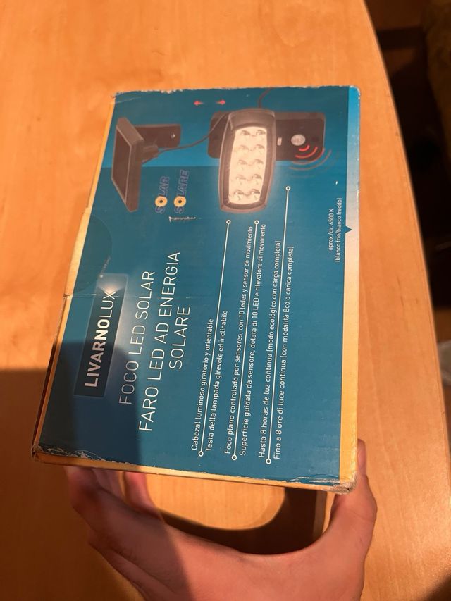 Foco LED Solar LivarnoLux con Sensor NUEVO
