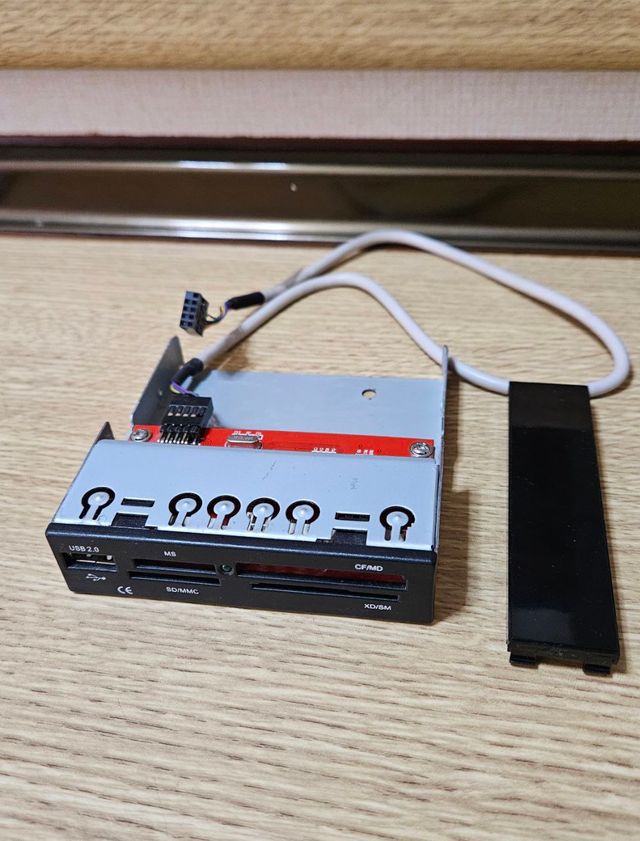 Lector Tarjetas Bahía 2.5 USB 2.0