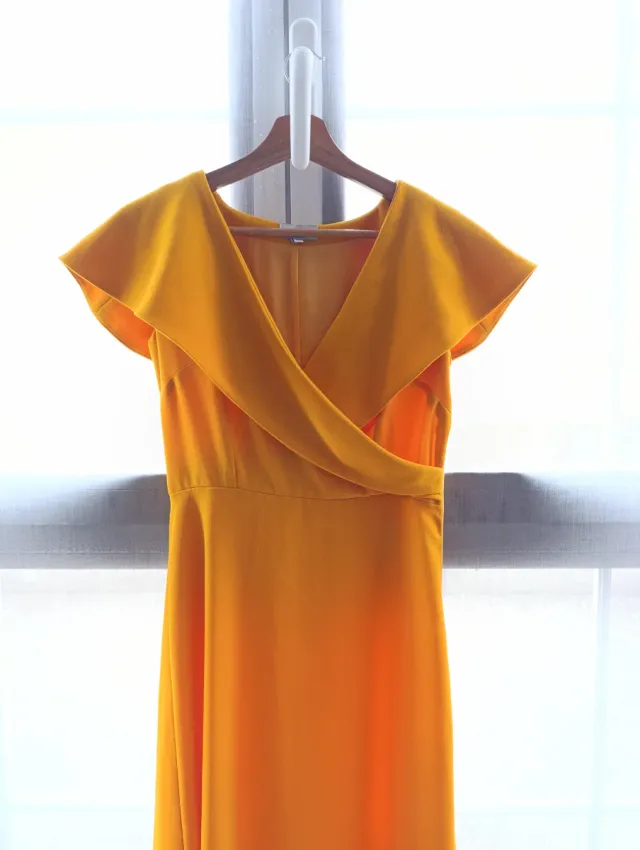 Vestido Coosy mostaza