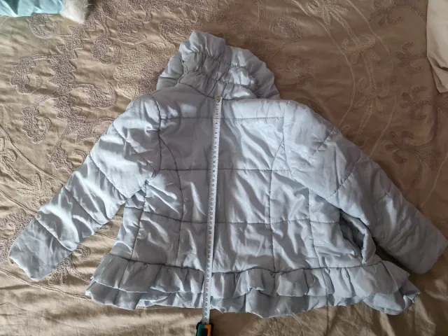 Lote 4 abrigos niña 5-6 años. Ver + en mi perfil.