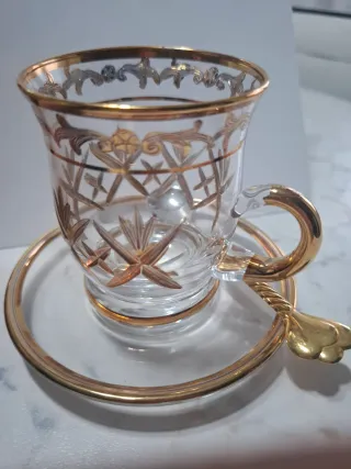 Tazze vetro con profili oro