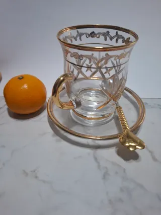 Tazze vetro con profili oro