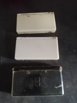 3 Nintendo DS Lite para piezas