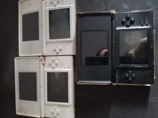 3 Nintendo DS Lite para piezas