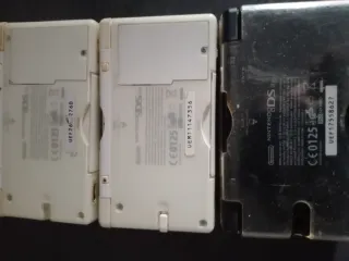 3 Nintendo DS Lite para piezas