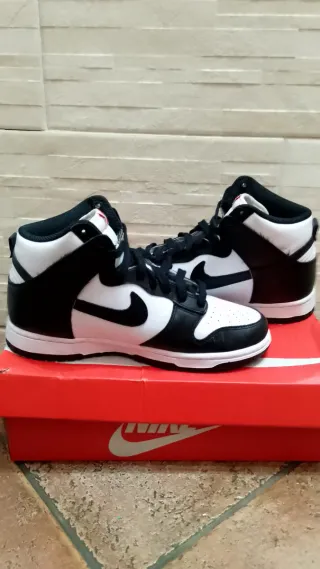 Nike Dunk High Scarpe unisex Nero Bianco