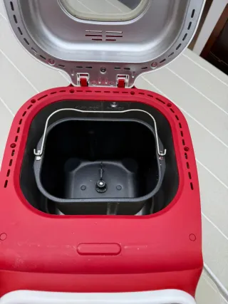 Panificadora Moulinex Uno Blanca y Roja