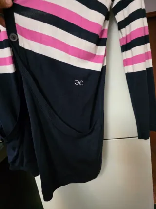 Chaqueta de punto a rayas con hombreras