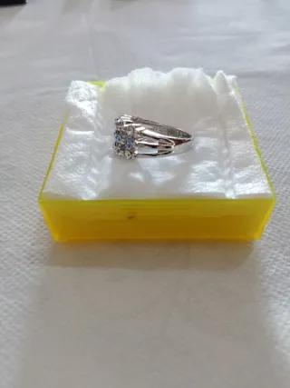 Anello con Zirconia Cubica Blu e Argento