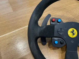 Thrustmaster T300 RS GT + Aro 599XX Evo Alcantara