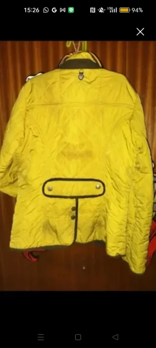 Cazadora acolchada amarilla talla M