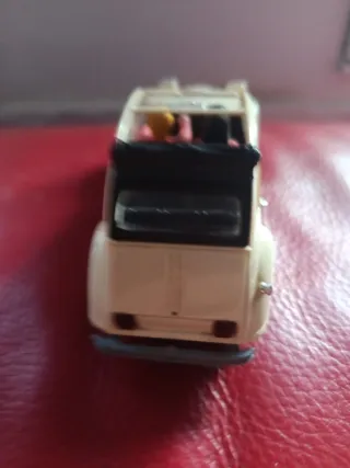 Coche Scalextric 2CV