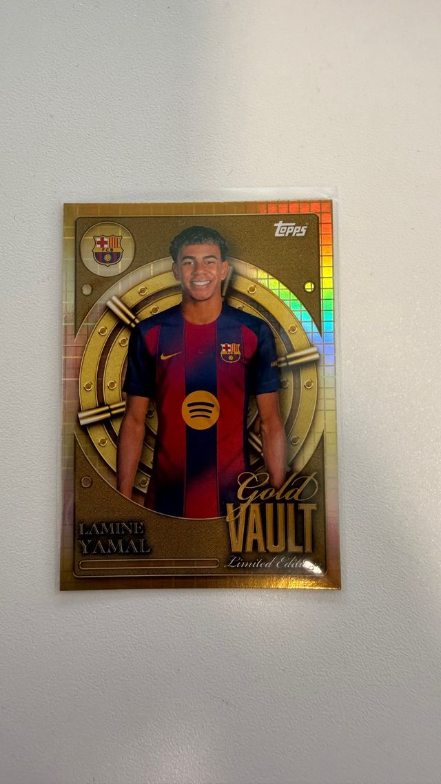 Lamine Yamal Gold Vault Topps