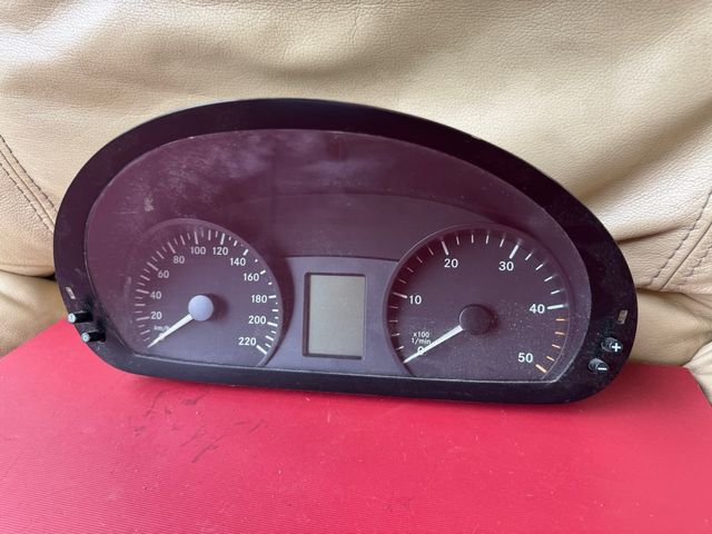 Cuadro de instrumentos Mercedes Vito W639