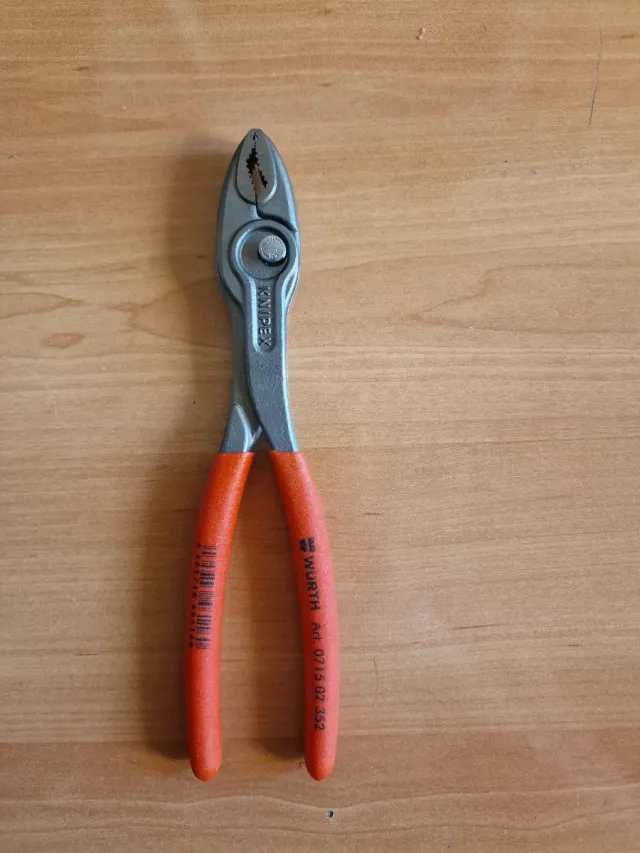 Alicate bomba agua Wurth