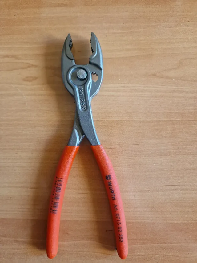 Alicate bomba agua Wurth