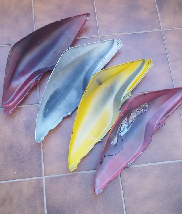 Carcasas Laterales Aerox