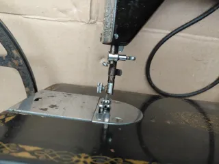 Máquina de coser Sigma antigua