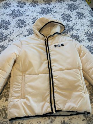 Chaqueta acolchada Fila beige con capucha