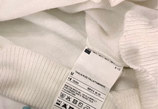 Camiseta blanca cuello alto