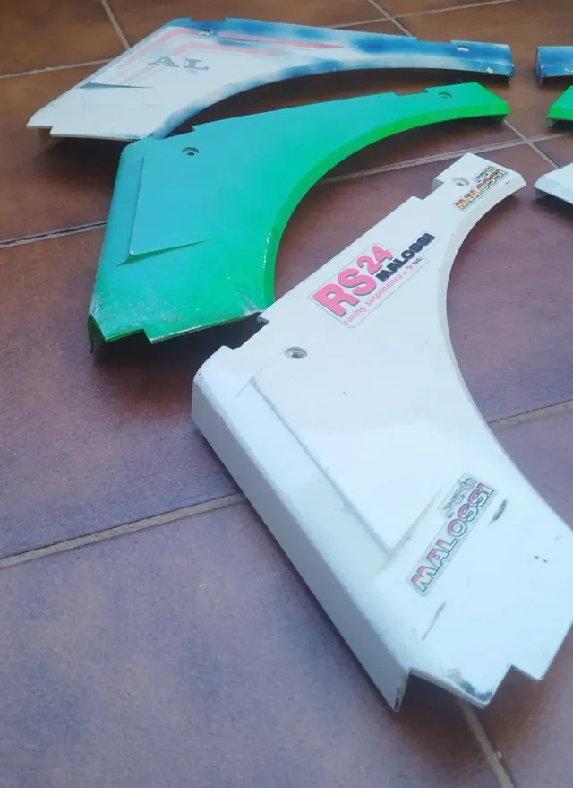 Tapas Laterales Vespino