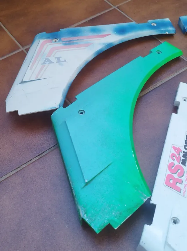 Tapas Laterales Vespino