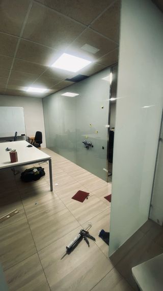 Mamparas de Cristalpara oficinas trabajos rapidez