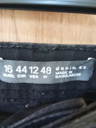 Pantalón vaquero negro Talla 44