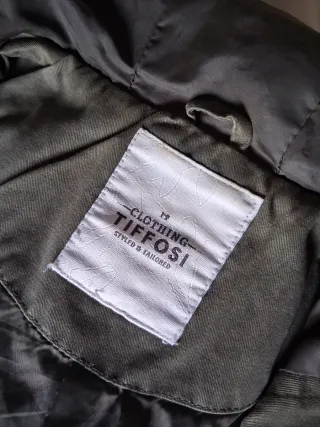 Parka verde Tiffosi con capucha