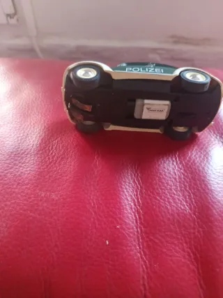 Coche Scalextric Volkswagen Policía.