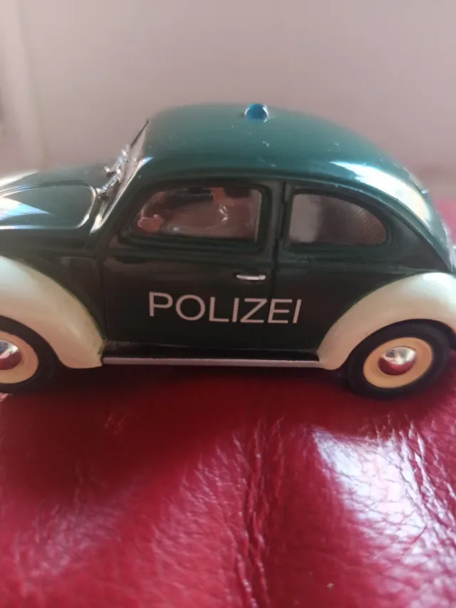 Coche Scalextric Volkswagen Policía.