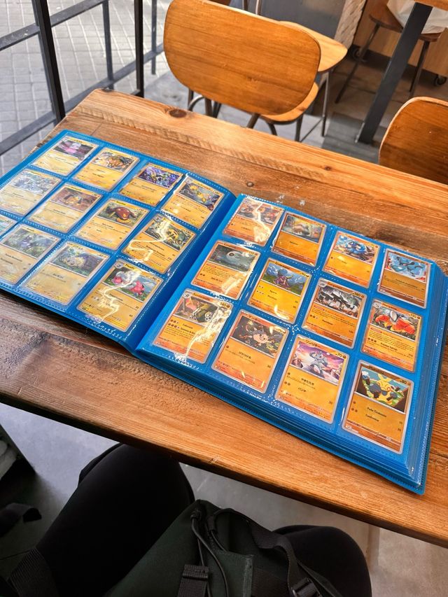 Álbum de cartas Pokémon