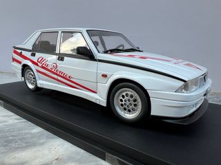 Alfa Romeo 75 Evoluzione 1987 Bianca 1:18 MCG