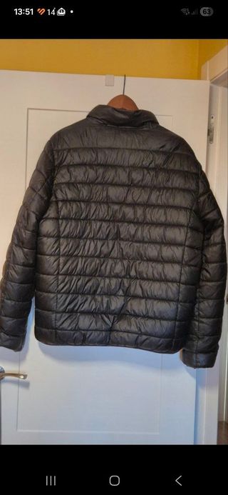 Abrigo negro ligero unisex