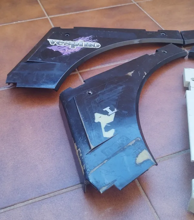 Carcasas Laterales Vespino