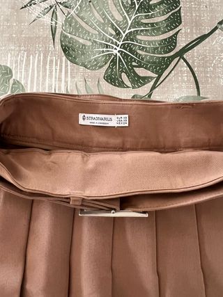 Falda Stradivarius Talla XS Marrón