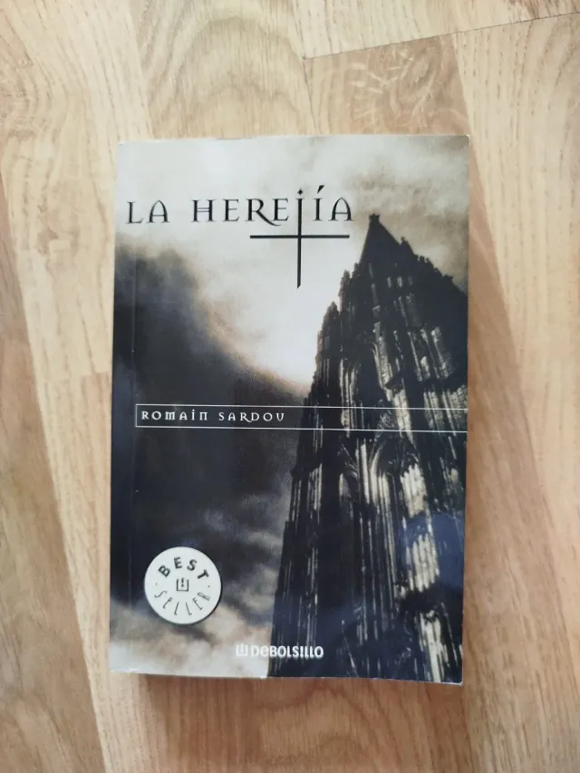 La herejía, con mapa de enclaves templarios España