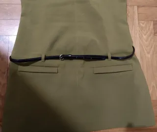 Vestido pichi Zara verde Talla L pequeña. Nuevo.