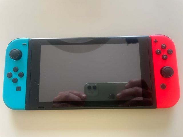 Nintendo Switch com acessórios