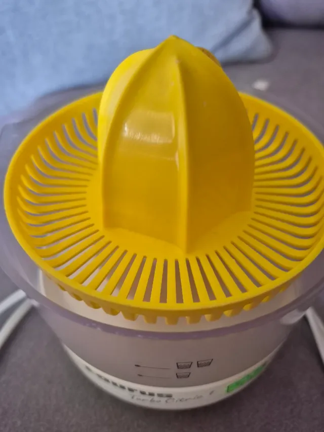 Exprimidor Taurus Turbo Citric 1