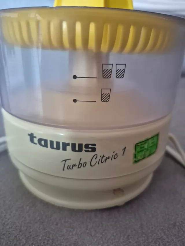 Exprimidor Taurus Turbo Citric 1