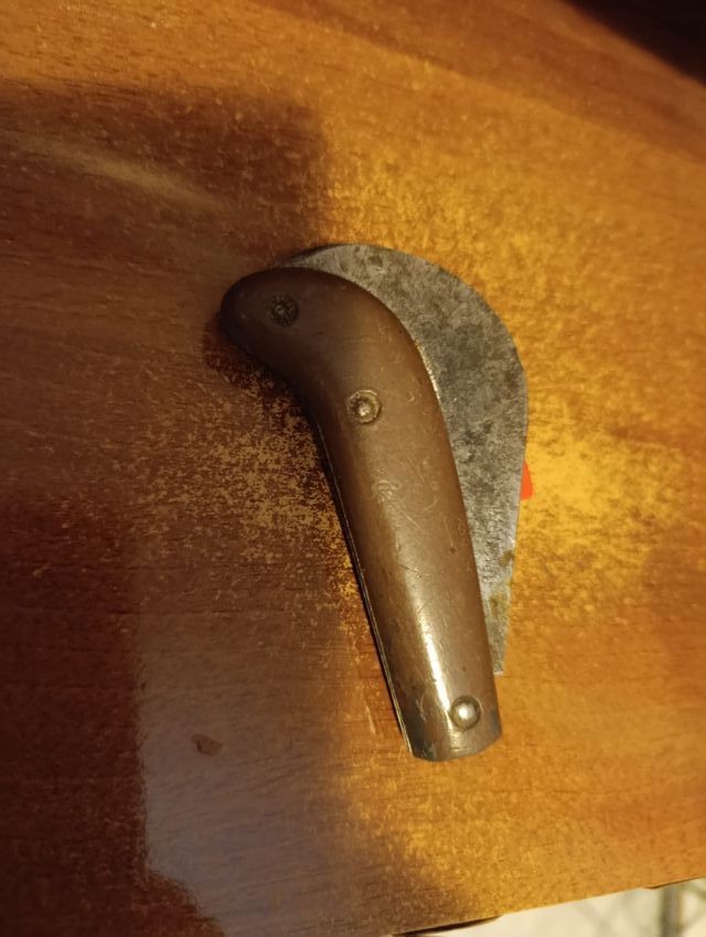 Roncola con manico in corno