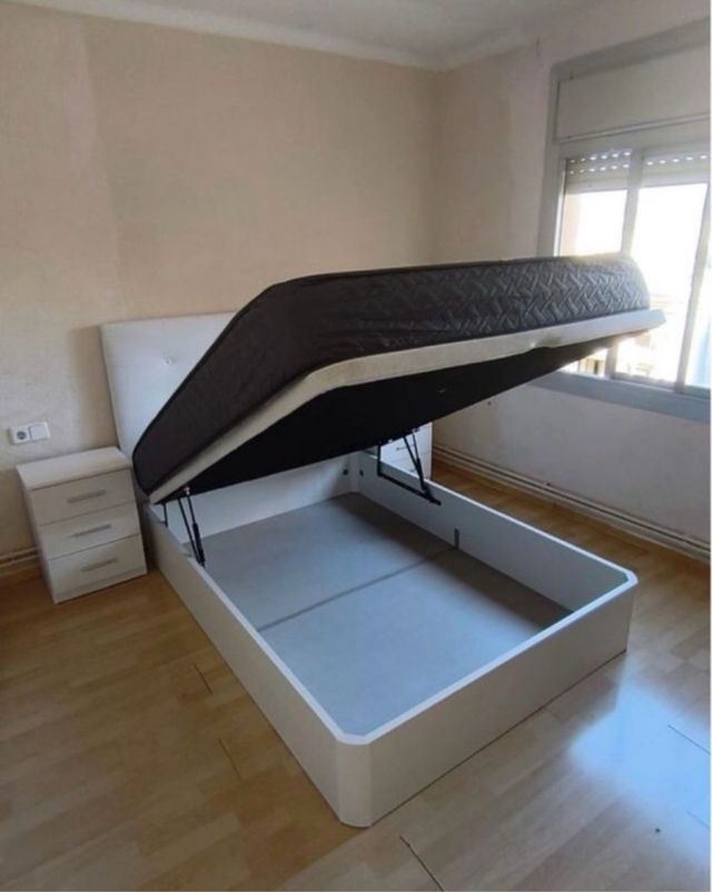 Canapé abatível e colchão