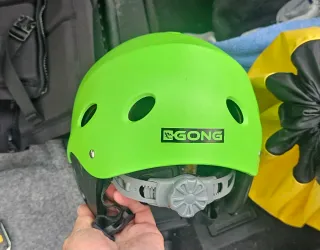 Casco wingfoil kitesurf kayak windsurf