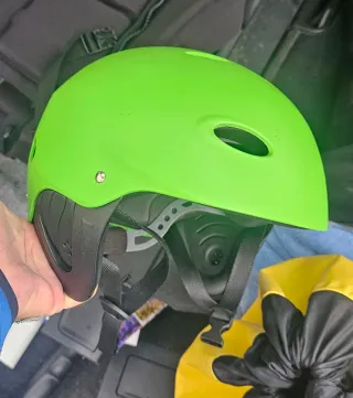 Casco wingfoil kitesurf kayak windsurf