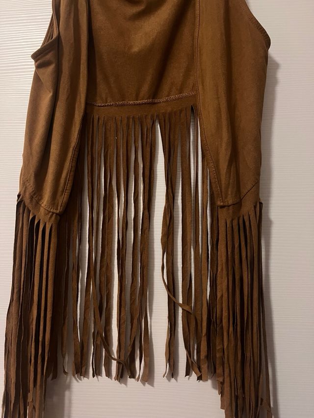 Gilet in camoscio con frange